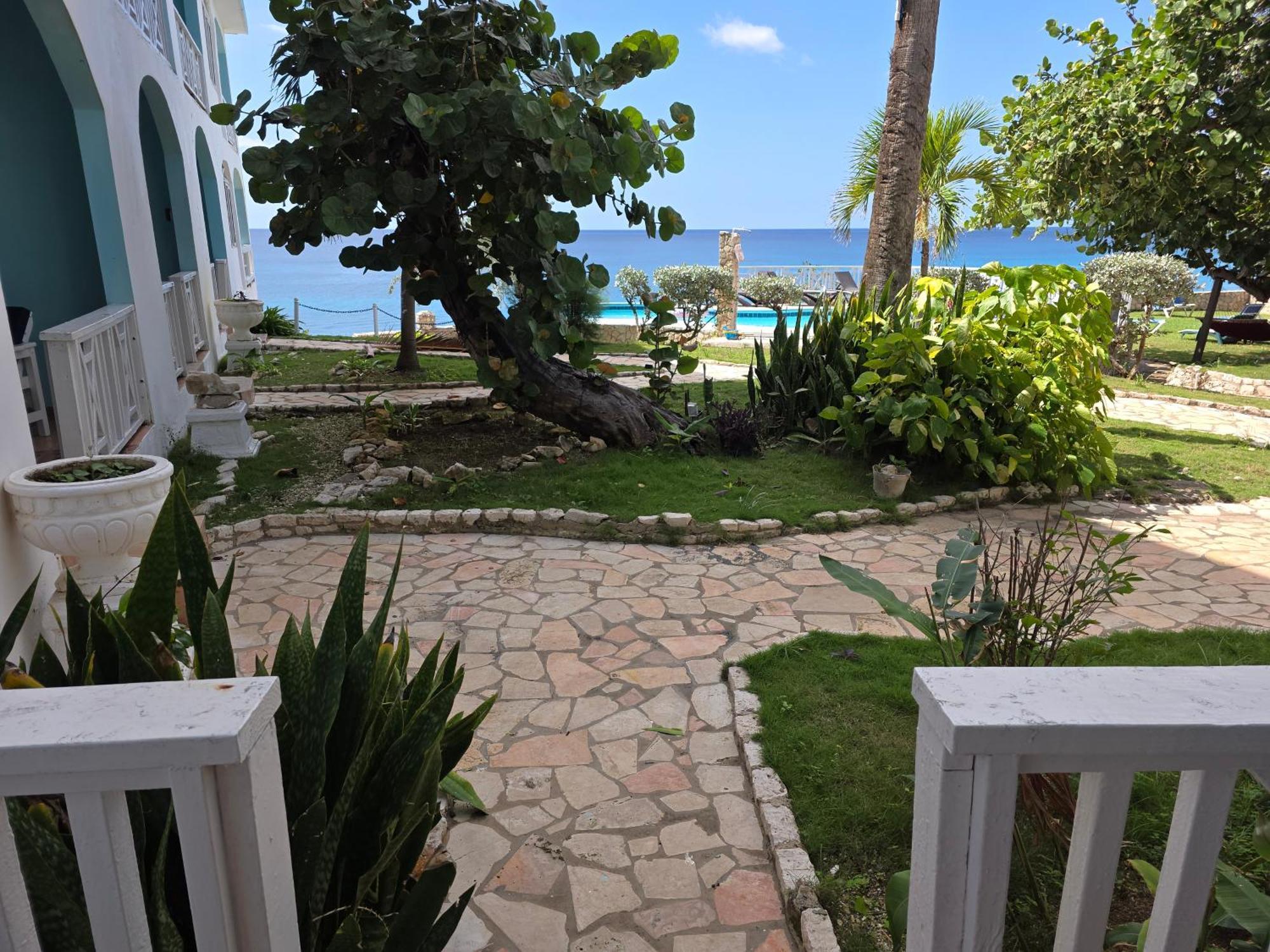 Home Sweet Home Resort Negril Exteriör bild