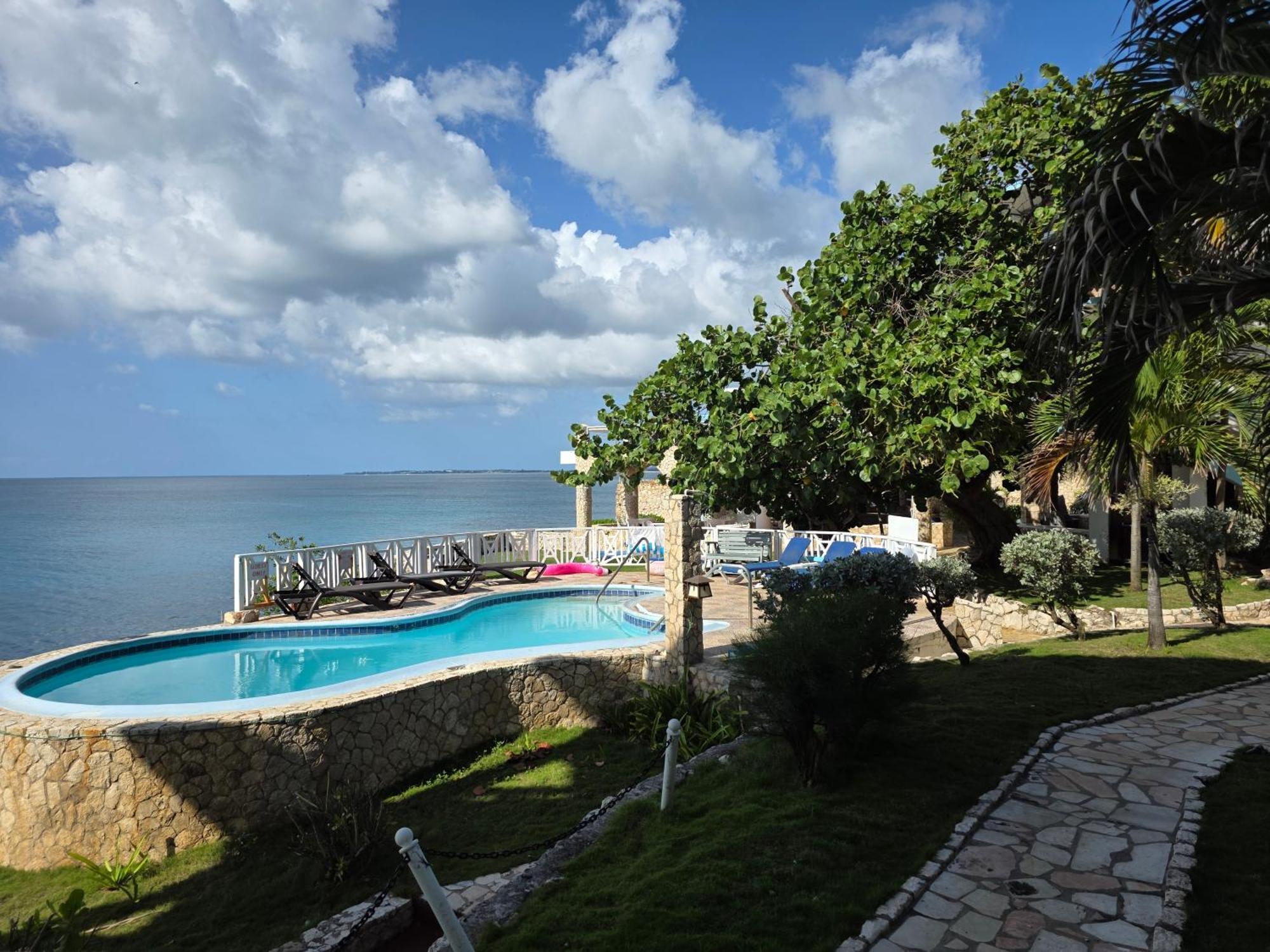 Home Sweet Home Resort Negril Exteriör bild